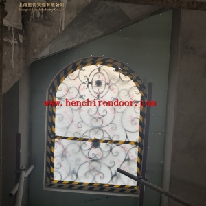 揽海路锻造铁艺玻璃窗